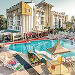 Grand Cettia