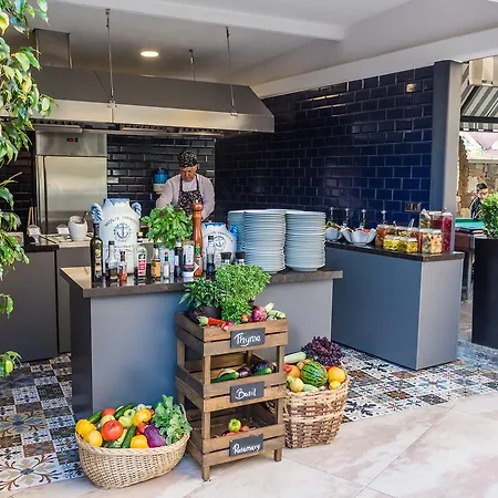 Grand Cettia Szálloda 5*