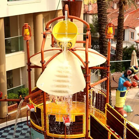 Grand Cettia Отель 5*